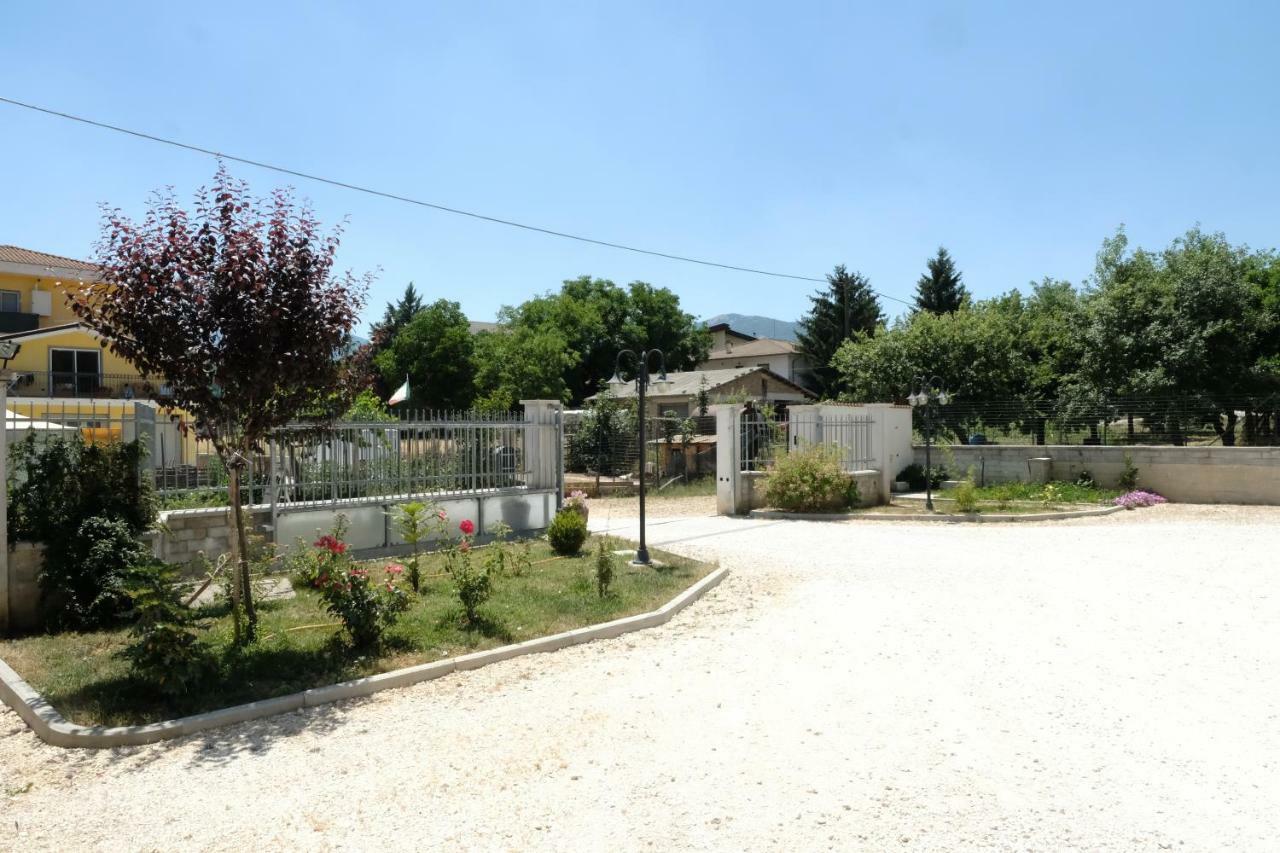 B&B Grandangolo Preturo Kültér fotó